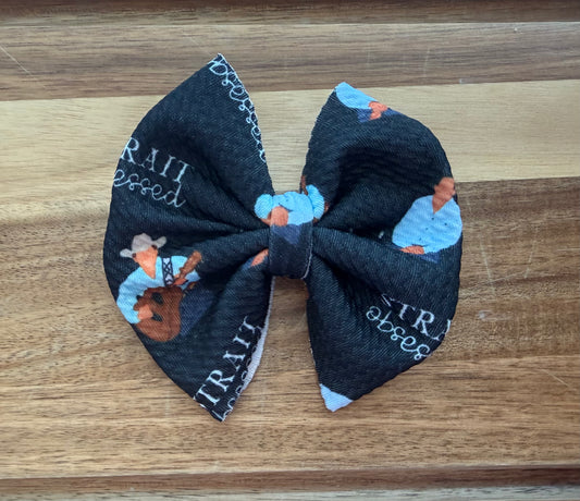 4” Strait Obsessed Bow