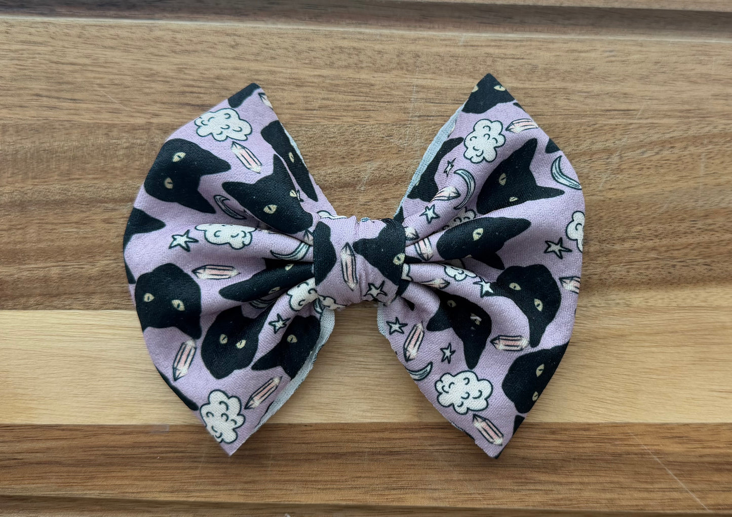 5” Black Cat Bow